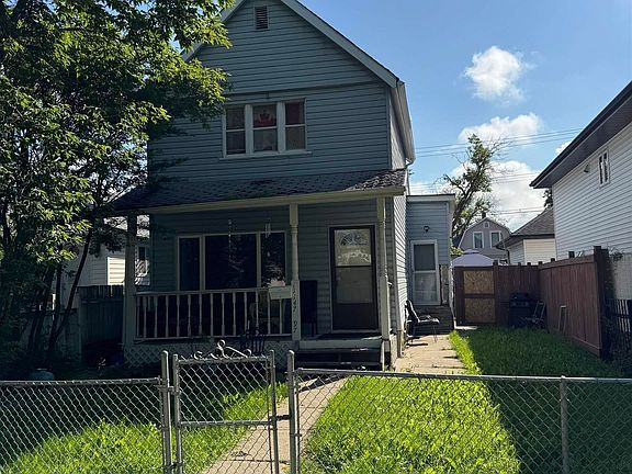 3rd image of 11147 97th St NW