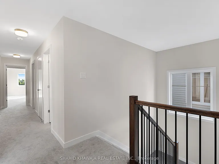 93 Hackamore Cres — Photo 18