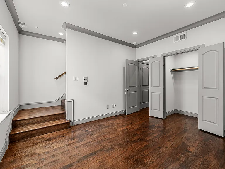 3142 Ross Ave #1 — Photo 33