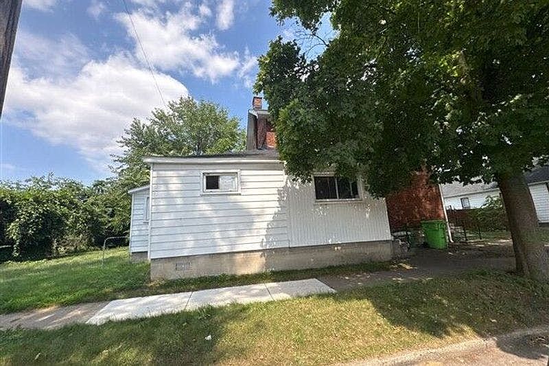 1st image of 16 Elizabeth St