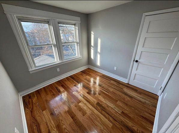 294 Chadwick Ave #3R