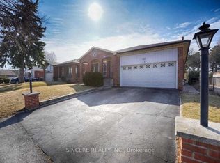 39 Kathrose Dr, Toronto, ON M2J3P4