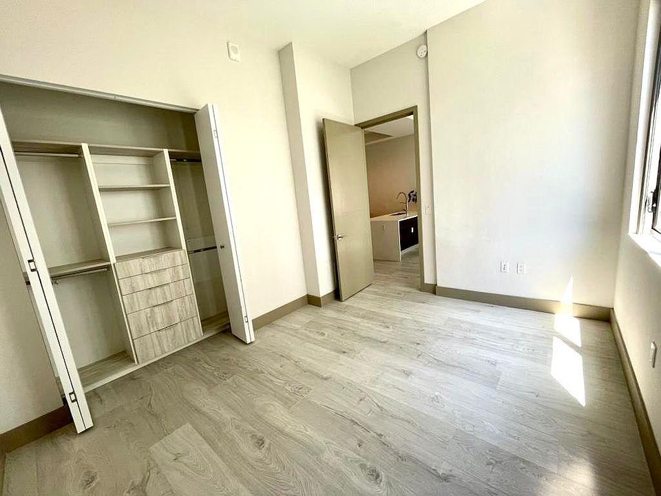 1st image of 301 Altara Ave #302
