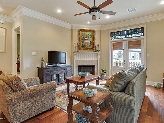 3rd image of 402 Harbor Bend Blvd