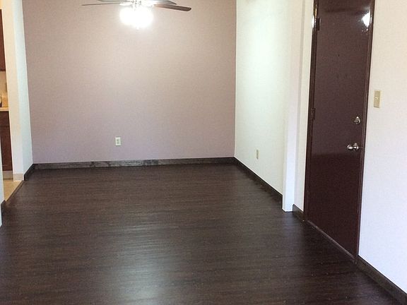 2nd image of 2045 Meadow Ln #1-12