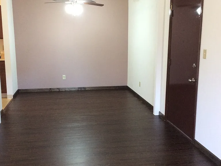 2045 Meadow Ln #1-12 — Photo 2