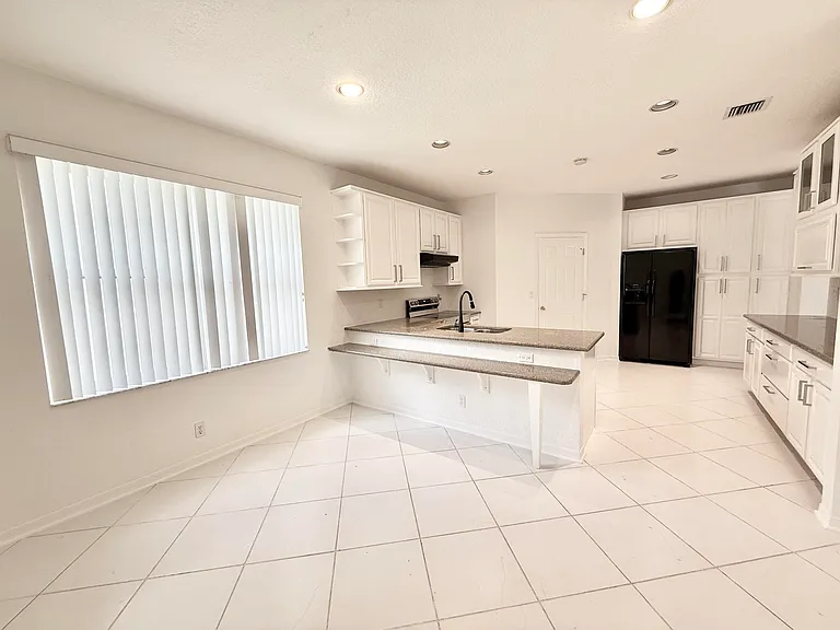 12310 Riverfalls Ct — Photo 10