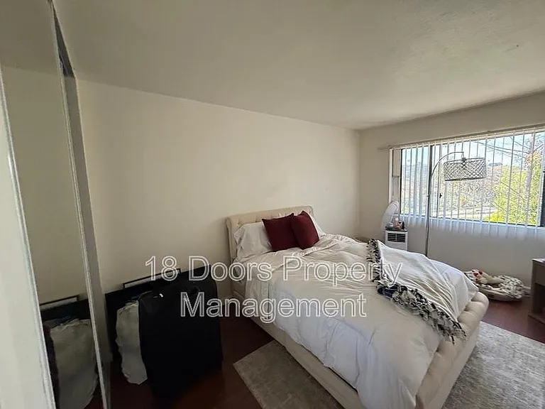 8039 Caminito Mallorca — Photo 15