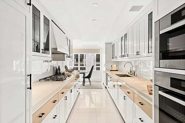 Rented by Compass | media 9