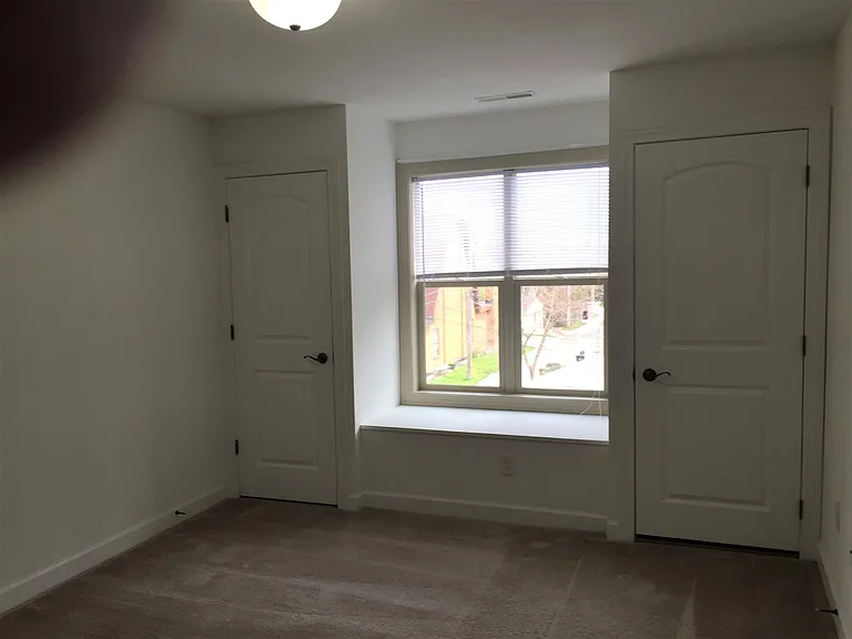 920 Marquette Ave #303 — Photo 12