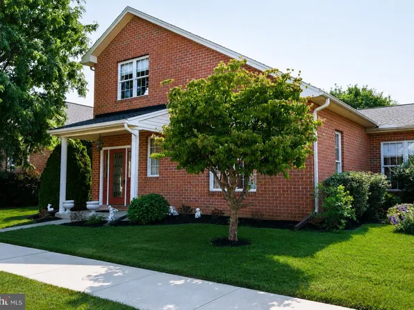 650 Trafalgar Dr, Hagerstown, MD 21742