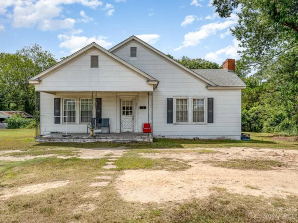 1408 Springdale Rd, Lancaster, SC 29720