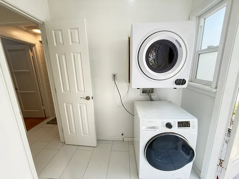 125 N Harper Ave #1/2 — Photo 10