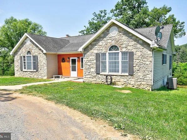 121 Sweetbriar Ln, Winchester, VA 22603