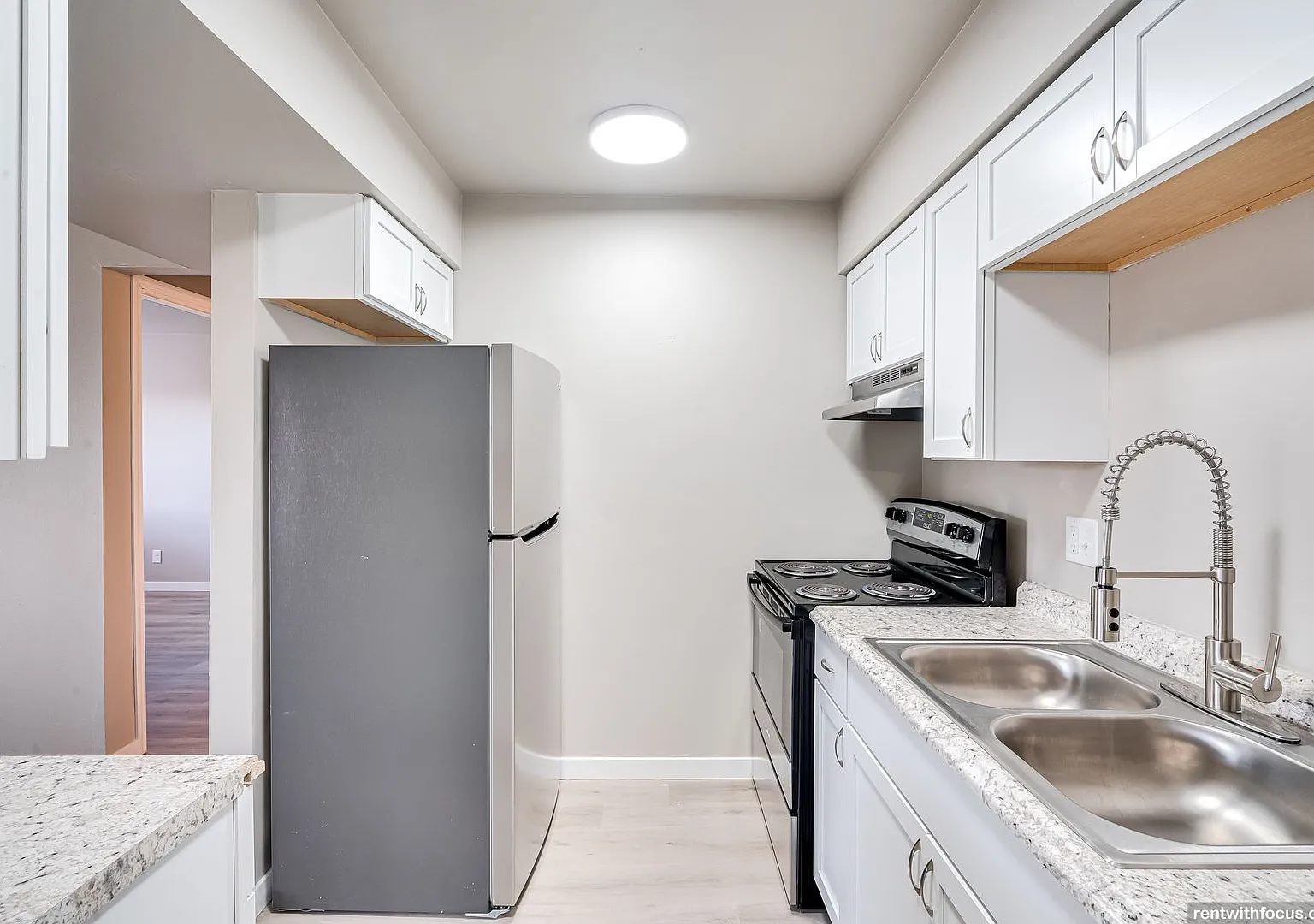 EVERGREEN PLACE — Photo 1