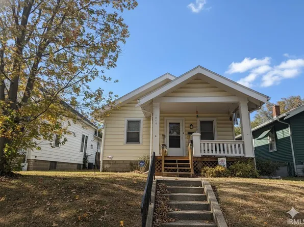 1049 Shore Dr, Fort Wayne, IN 46805