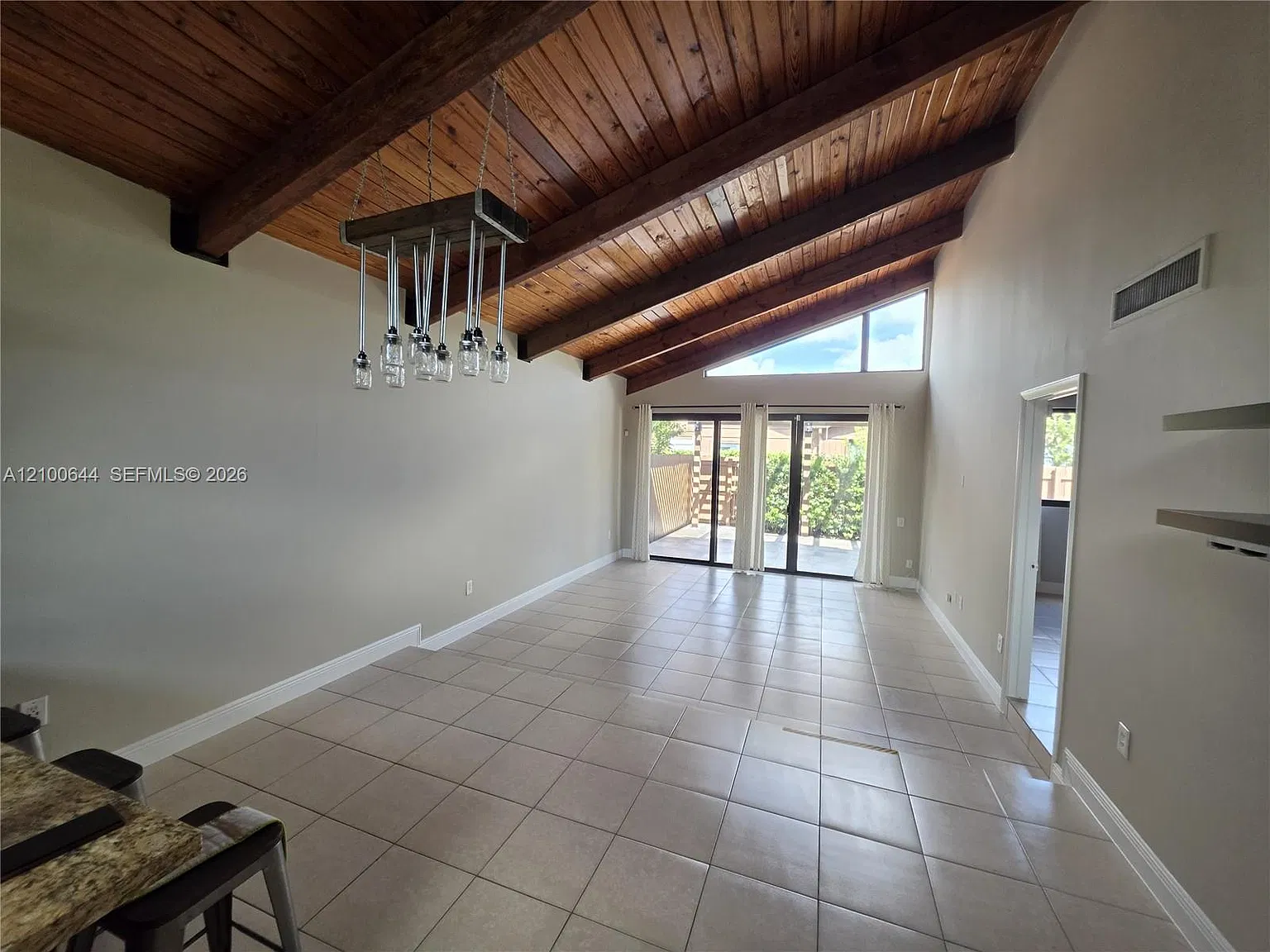 Killian Pines Townhouses — Photo 4