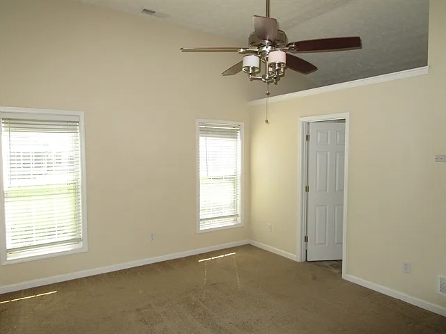 1632 Mission Park Dr — Photo 6