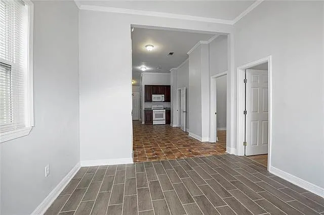 3 bed, 2.0 bath, 1100 sqft, $1,400 — Photo 4