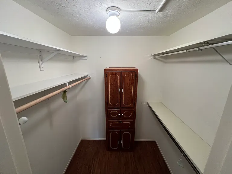 5233 Aztec Dr — Photo 15