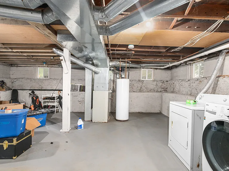 601 Pettibone Ave NW — Photo 23