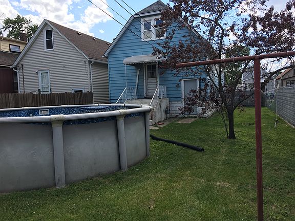 3rd image of 4817 Walsh Ave #House