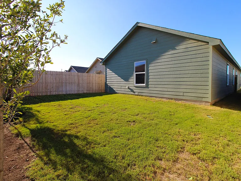 3642 Millbrook Way — Photo 38