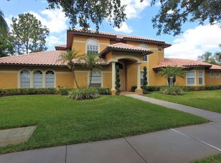 7872 Bayou Club Blvd, Seminole, FL 33777