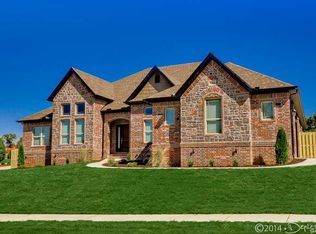 1904 NE Oakmont Rd, Bentonville, AR 72712