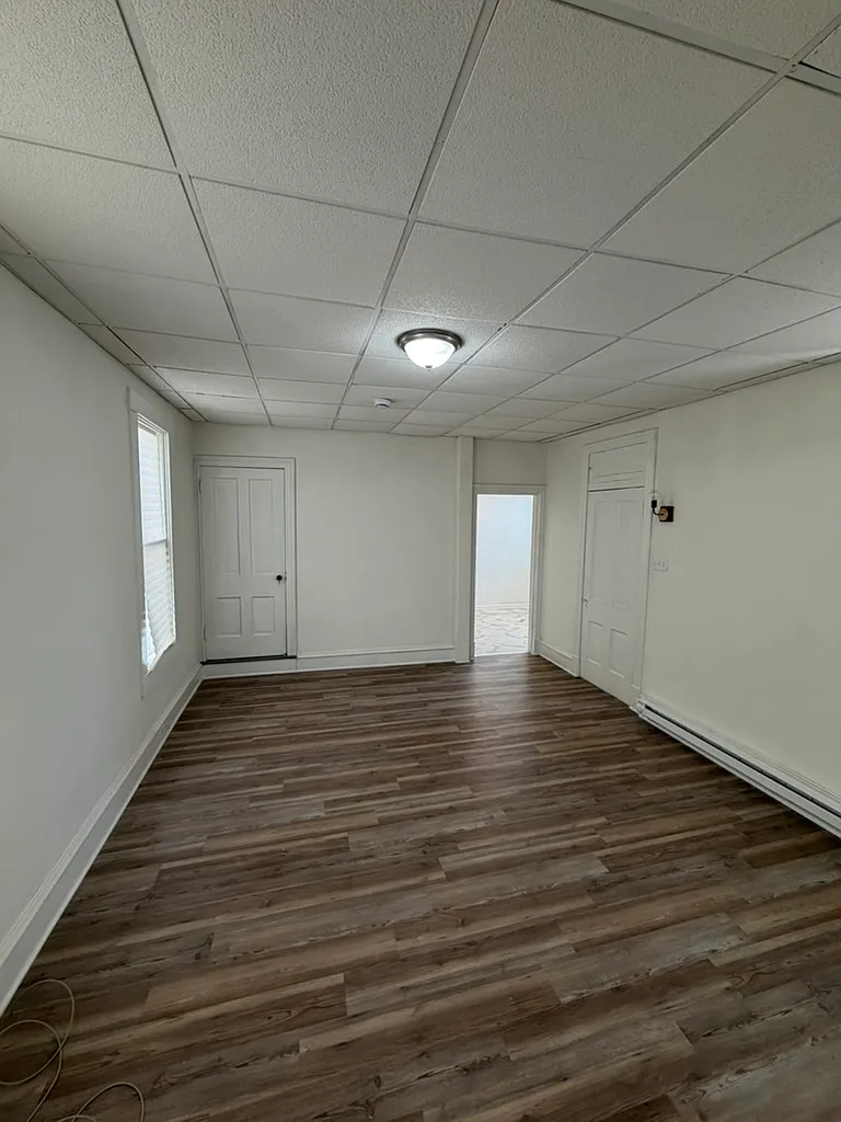 3 bed, 1150 sqft, $1,550 — Photo 4