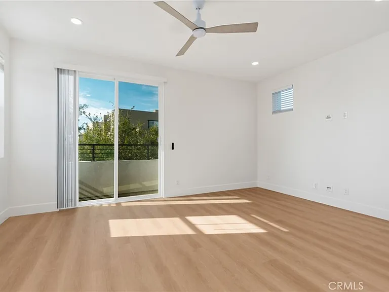 163 Stage — Photo 12