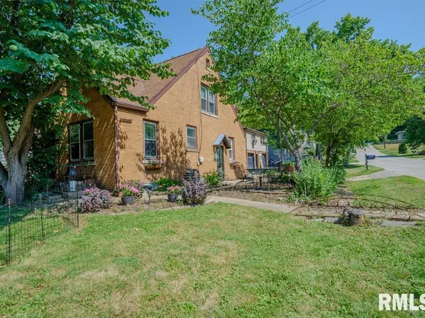 1025 Meadow Ave, East Peoria, IL 61611