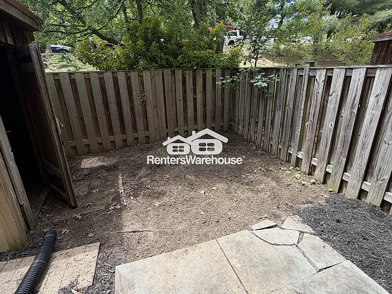 7538 Woodbine Dr — Photo 11