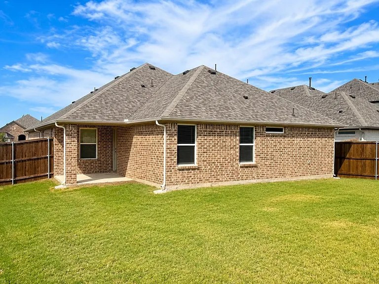 1212 Castiglione Ln — Photo 17