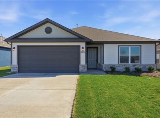 20217 W 194th Ter, Spring Hill, KS 66083