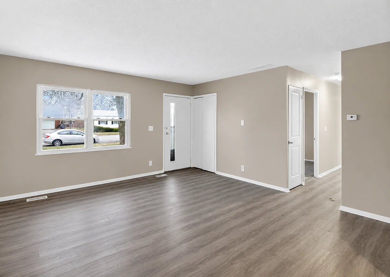 3938 Biscayne Rd — Photo 3