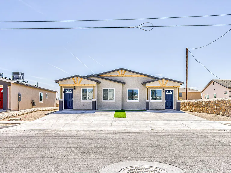 10028 Cross St — Photo 41