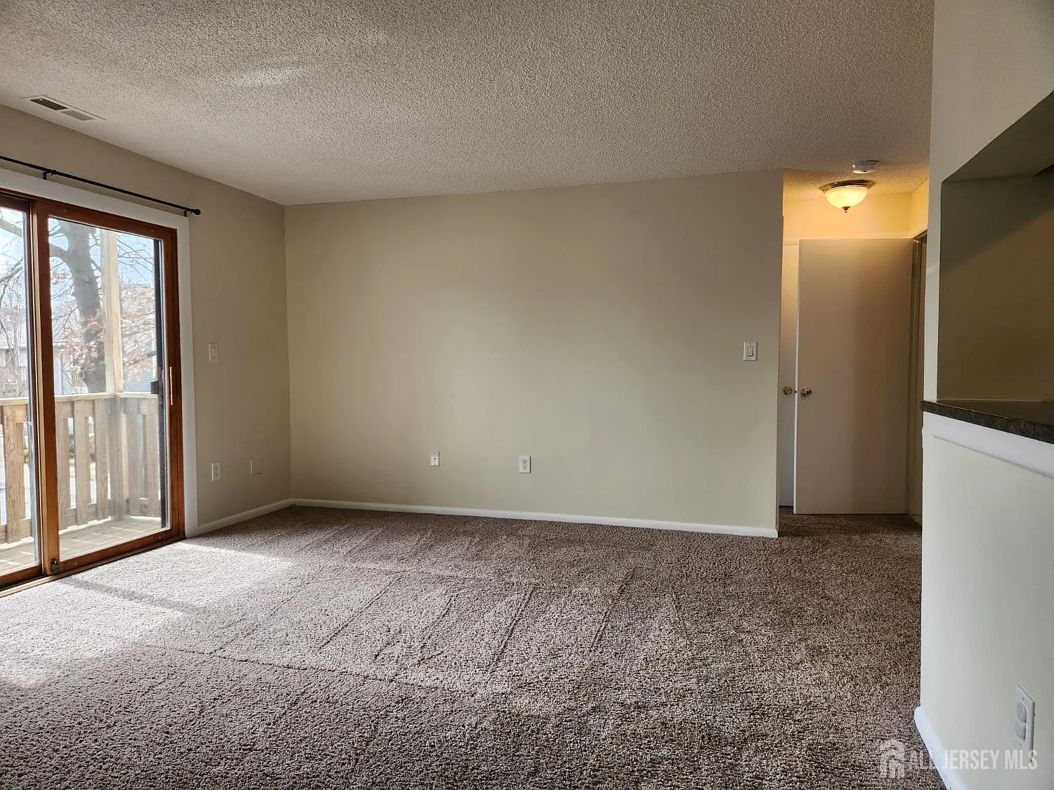 1 bed, 1.0 bath, 667 sqft, $1,750 — Photo 1