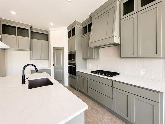 5th image of 5009 Vine Cliff Rd