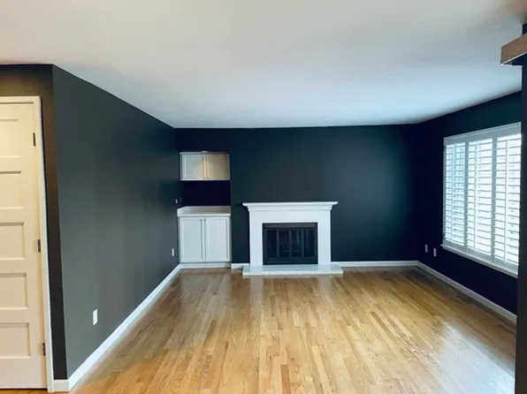 3920 Lake Washington Blvd SE #7D, Bellevue, WA 98006