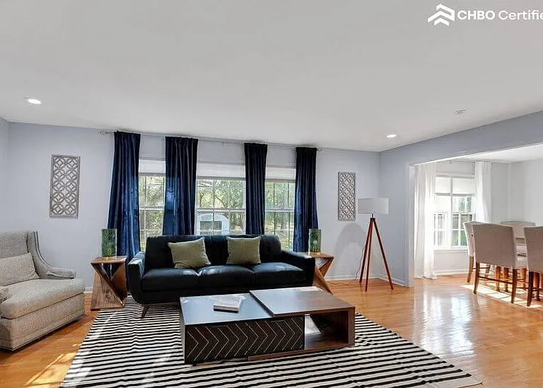 1710 Folly Rd — Photo 9