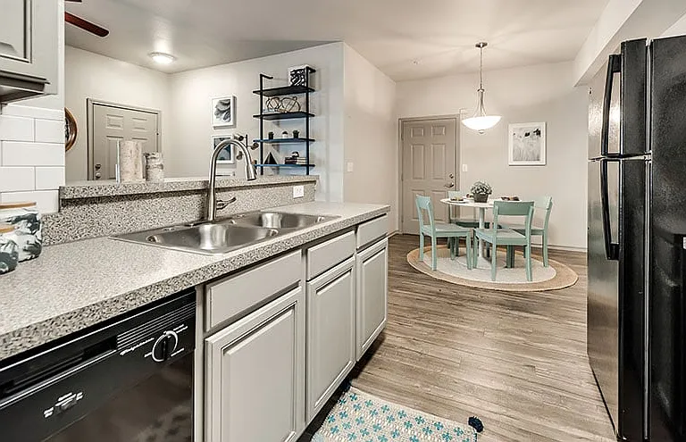 Magnolia View Apartments — Photo 2