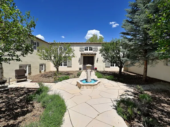 37 Rancho Escondido, Santa Fe, NM 87506