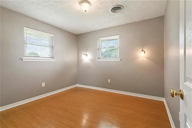 516 Poplar St — Photo 18