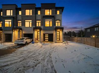 314 Equestrian Way #13, Cambridge, ON N3E 0E4