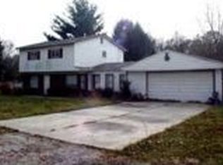 18284 Savage Rd, Belleville, MI 48111