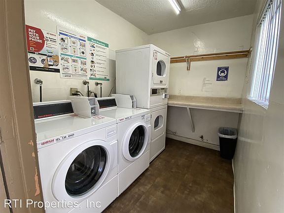 3rd image of 13460 Prairie Ave #20
