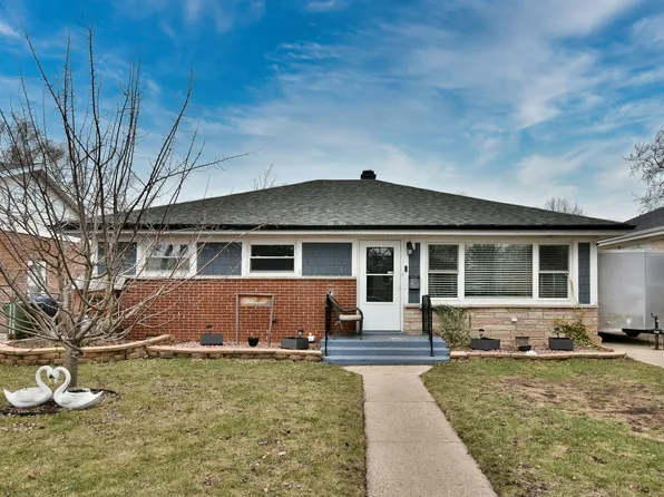 8832 S 50th Ave, Oak Lawn, IL 60453
