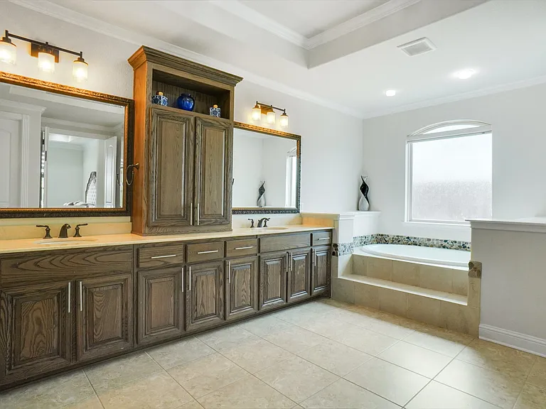 2404 Palmetto Way — Photo 16