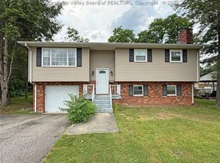 111 Walk Dr, Saint Albans, WV 25177